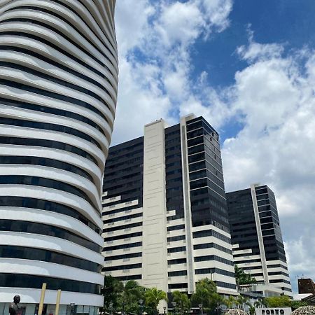 Puerto Santa Ana, Torres Bellini, 2 Dormitorios, Parqueo Guayaquil Eksteriør billede
