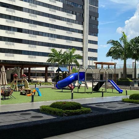 Puerto Santa Ana, Torres Bellini, 2 Dormitorios, Parqueo Guayaquil Eksteriør billede